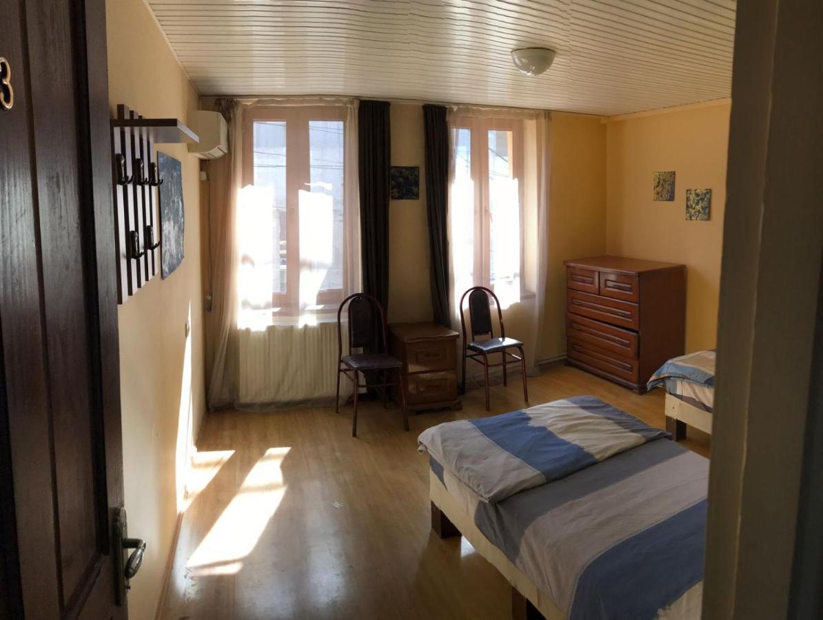 Home Stay Georgia Tbilissi Extérieur photo