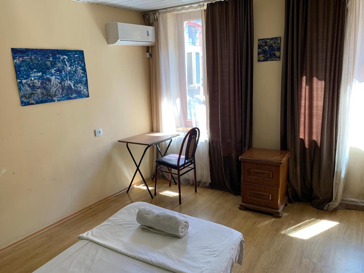 Home Stay Georgia Tbilissi Extérieur photo